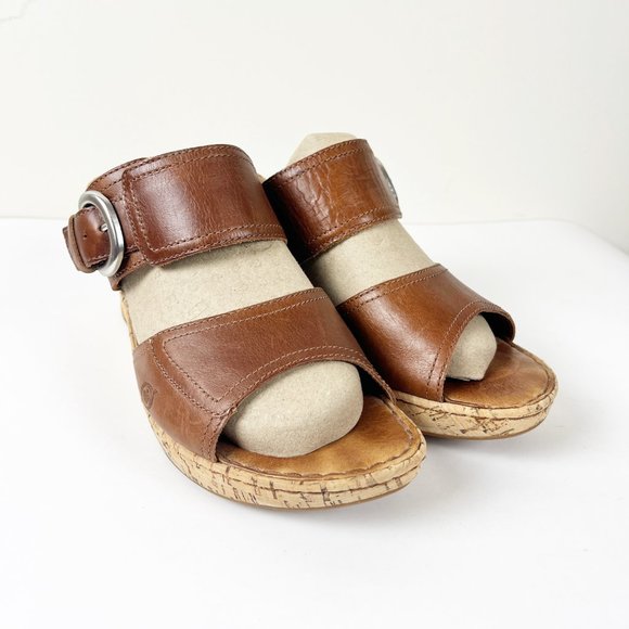 2/$30 Born Leather Platform Sandals 11 - Picture 5 of 6